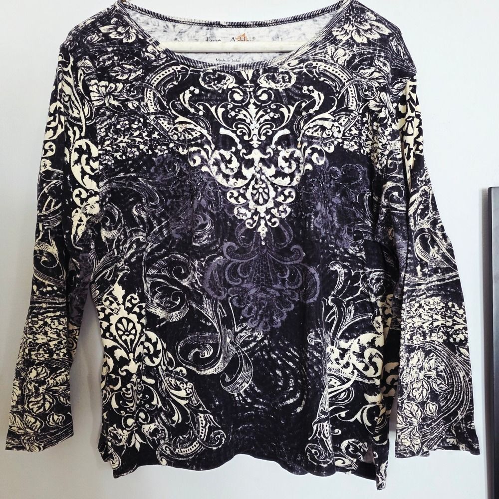 Jane Ashley Womens size M  Sequined Beaded Paisley Top